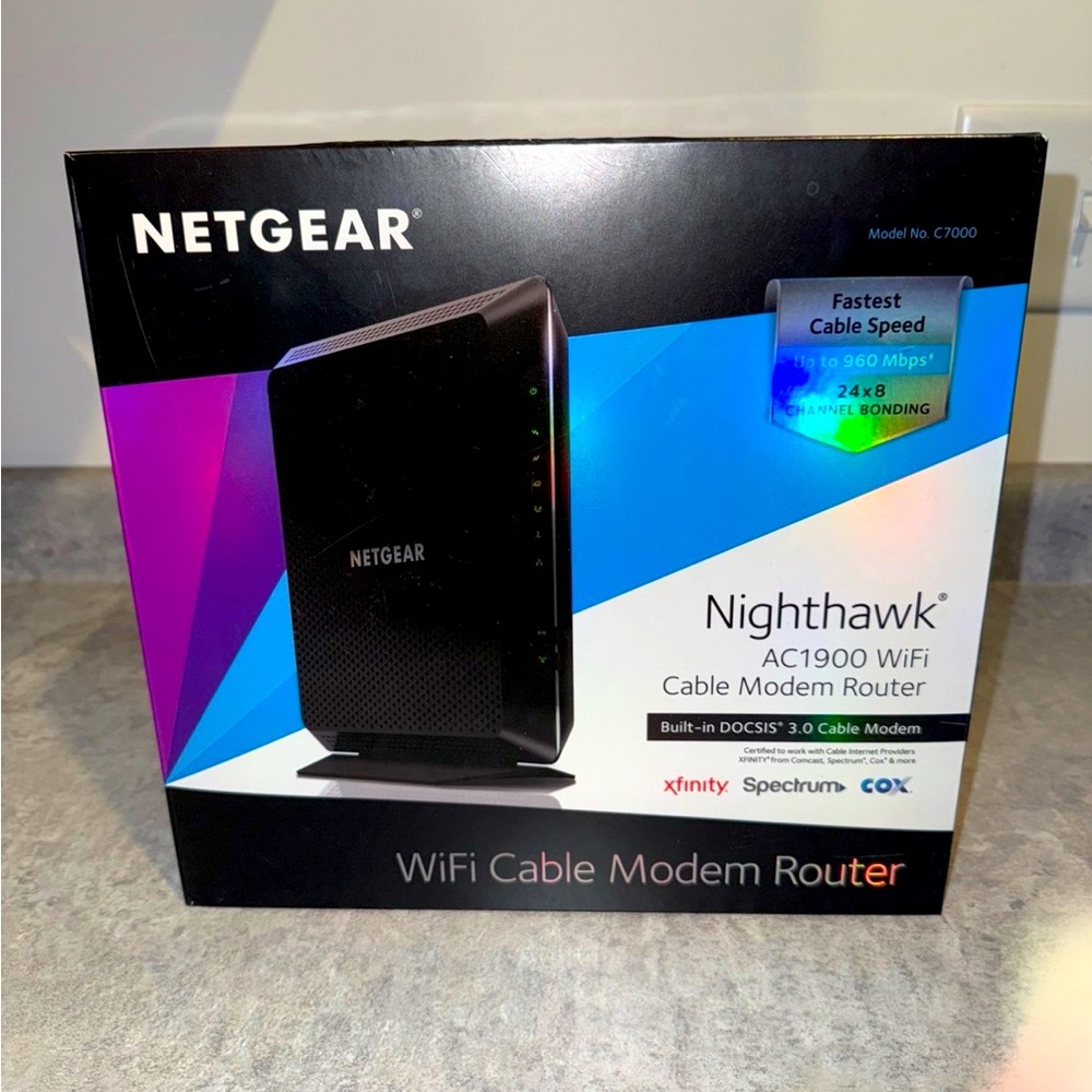 NETGEAR NIGHTHAWK AC1900 WIFI CABEL MODEM ROUTER